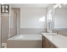 90 Rosemary Gardens Se, Calgary, AB T3S1B2 Photo 30