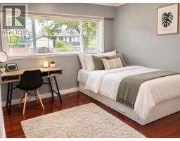 1340 Willow Way, Coquitlam, BC V3J5M3 Photo 9