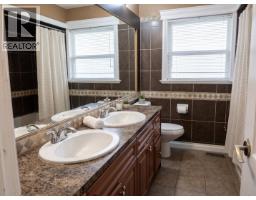 1340 Willow Way, Coquitlam, BC V3J5M3 Photo 11