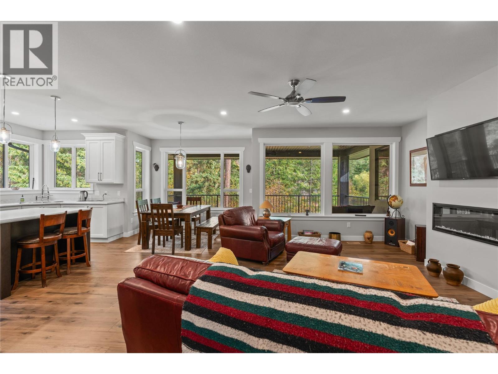 #33 9196 Tronson Road - 19