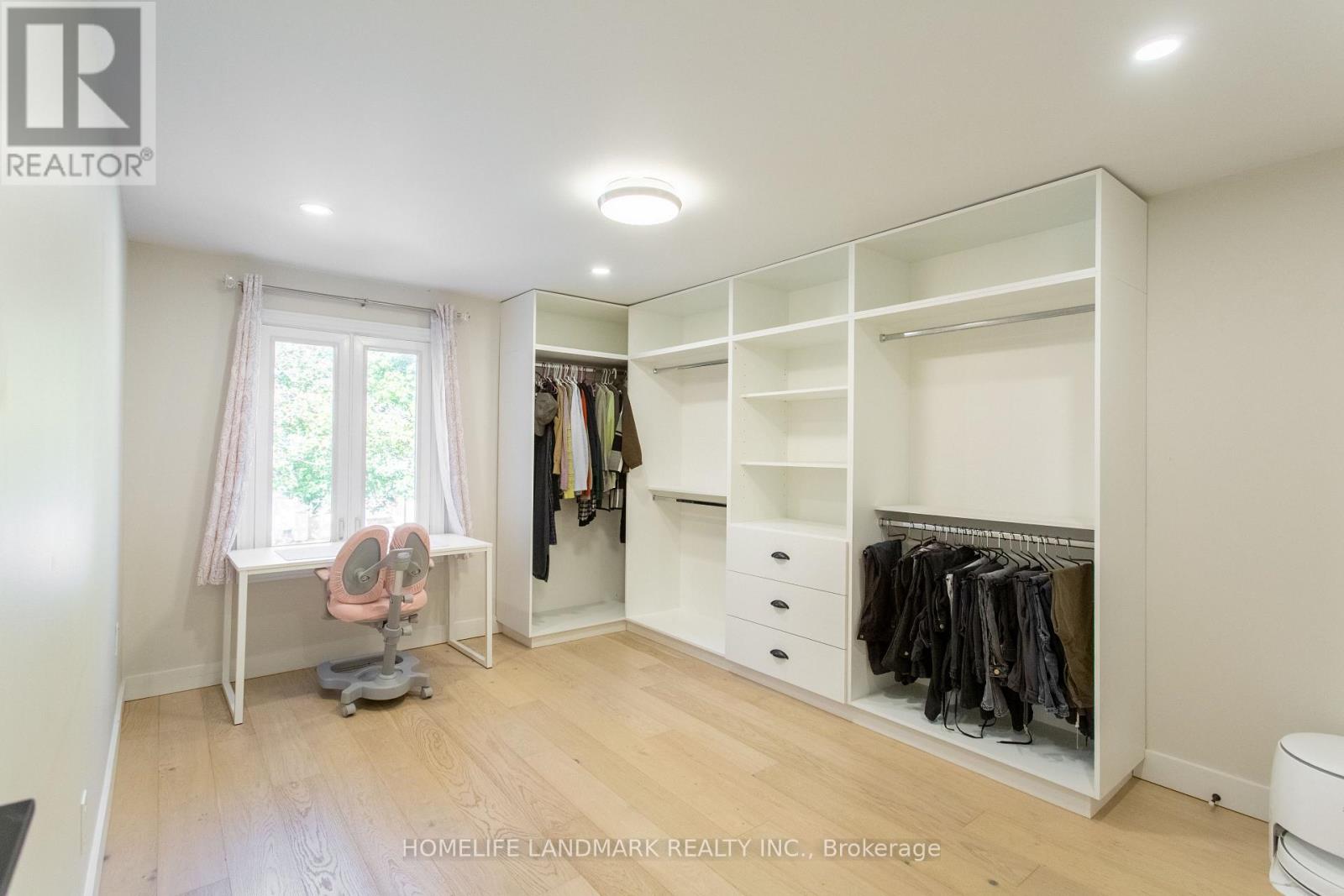 15 FOXGLOVE COURT - 16