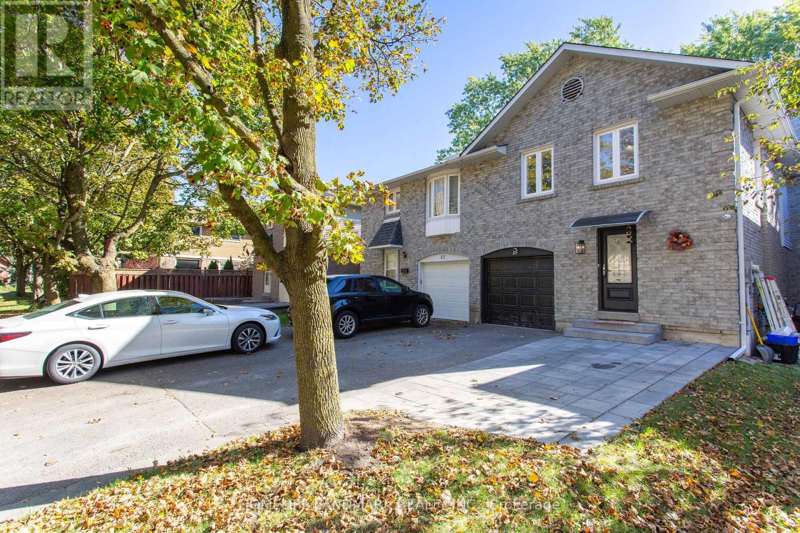 15 Foxglove Court, Markham, ON photo 2
