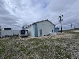 390 Reggie Leach Drive, Riverton, MB R0C2R0 Photo 7