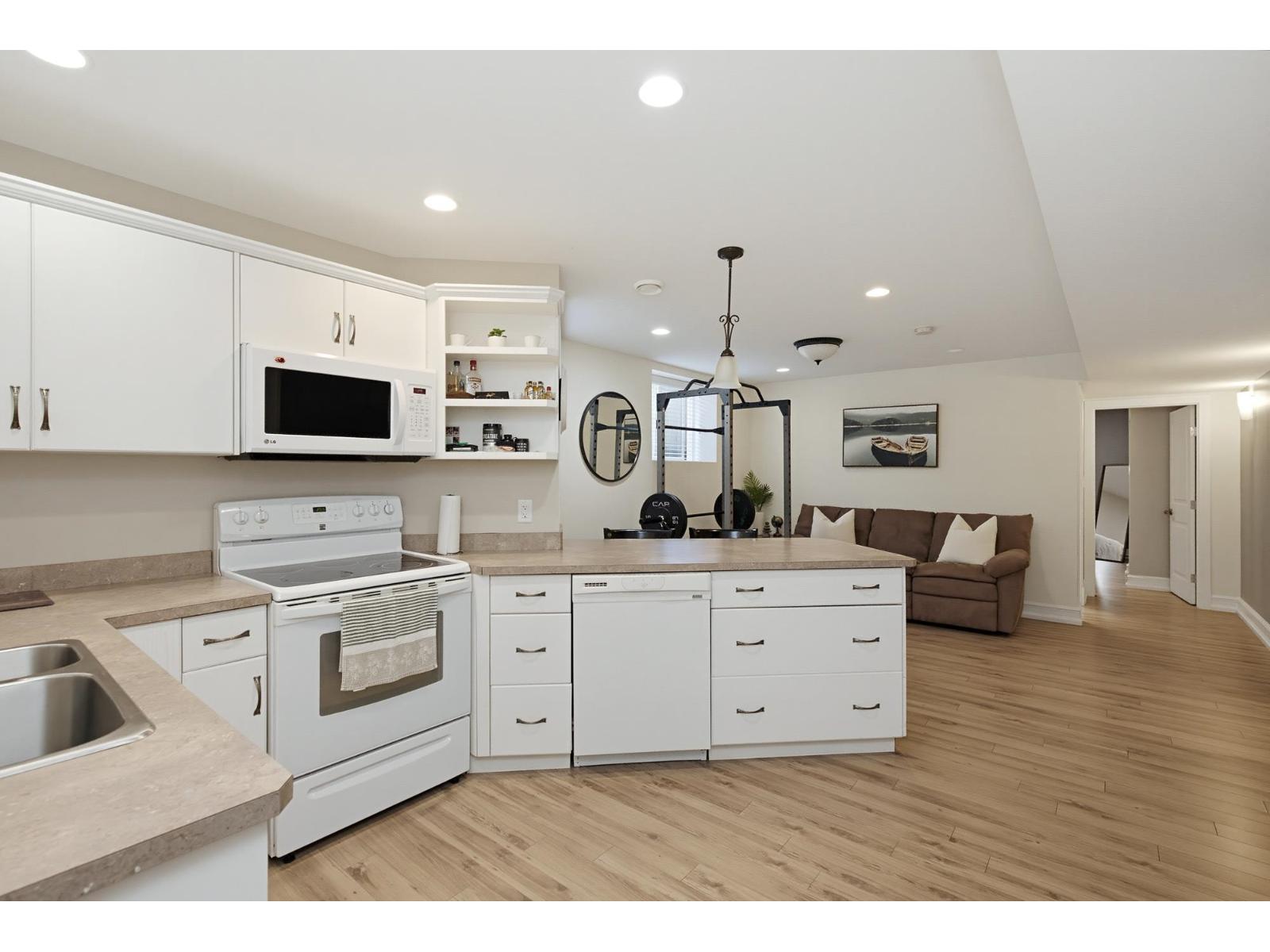 8463 FENNELL STREET, Mission - Image 1