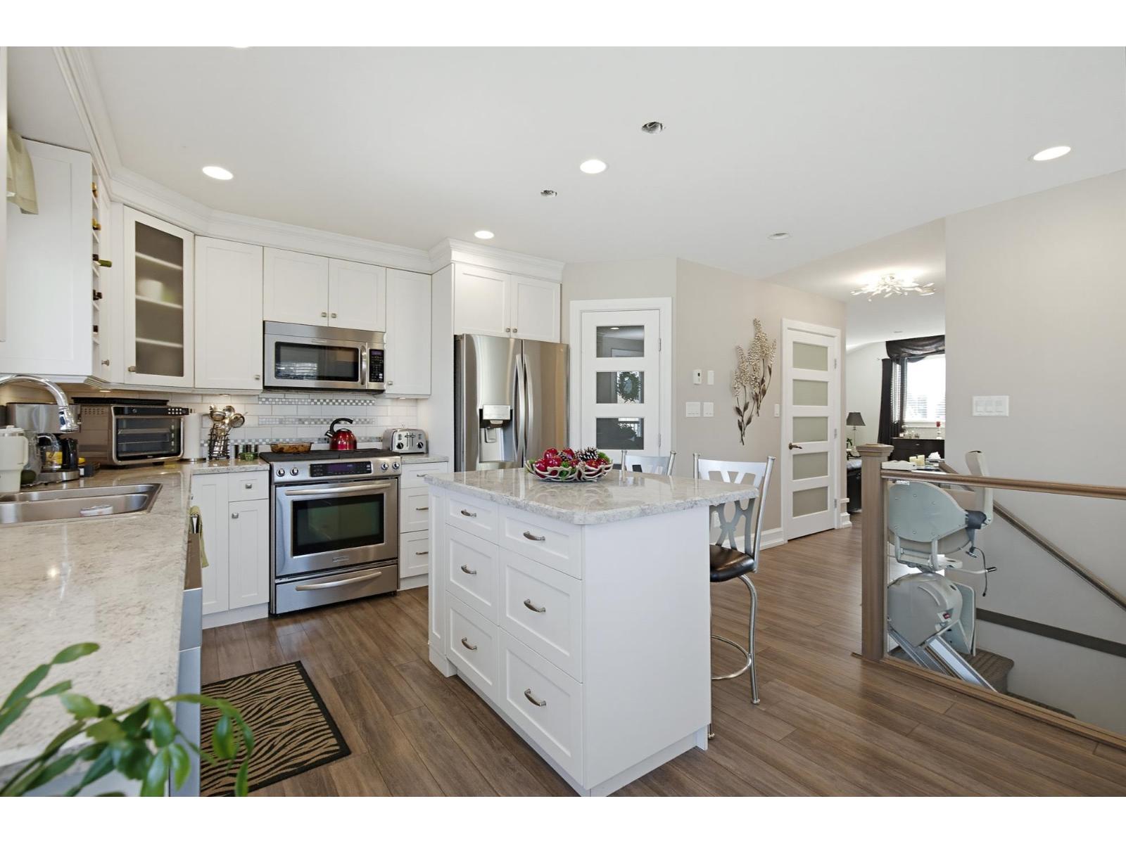 8463 FENNELL STREET, Mission - Image 1