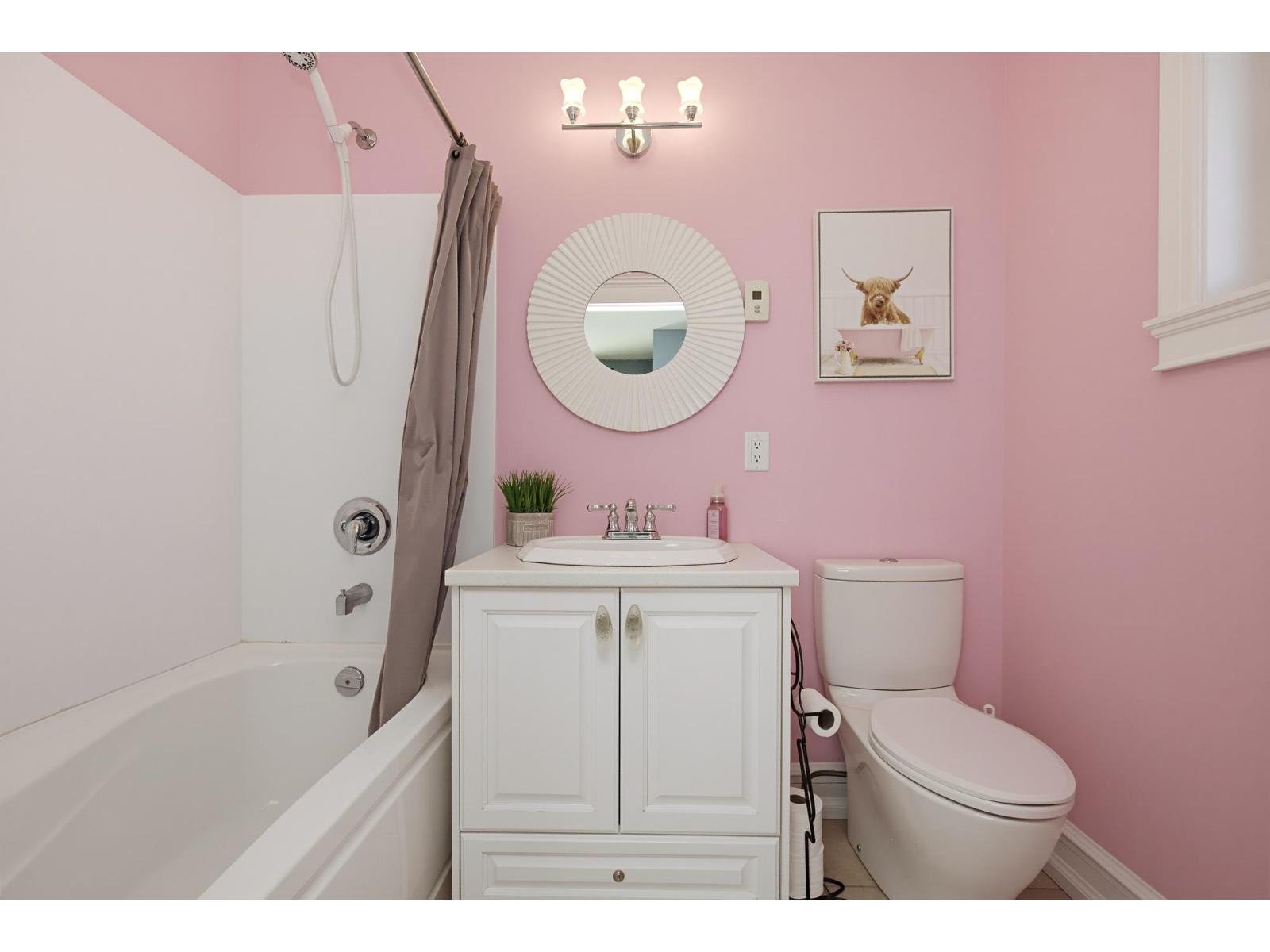 8463 FENNELL STREET, Mission - Image 1