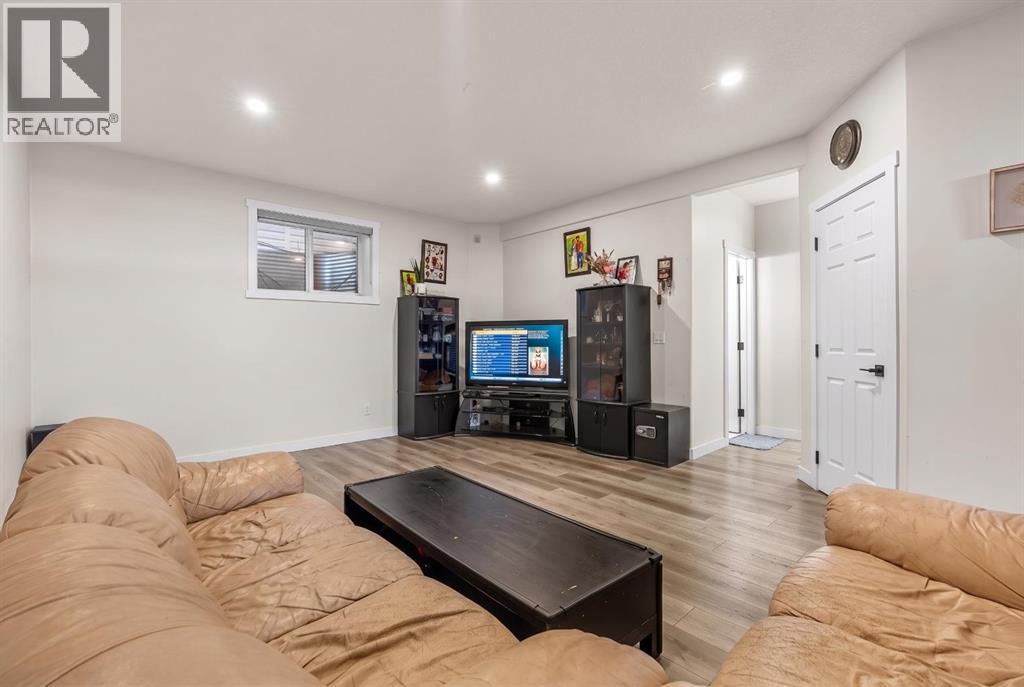 3 Coral Springs Grove NE, Calgary — photo 34