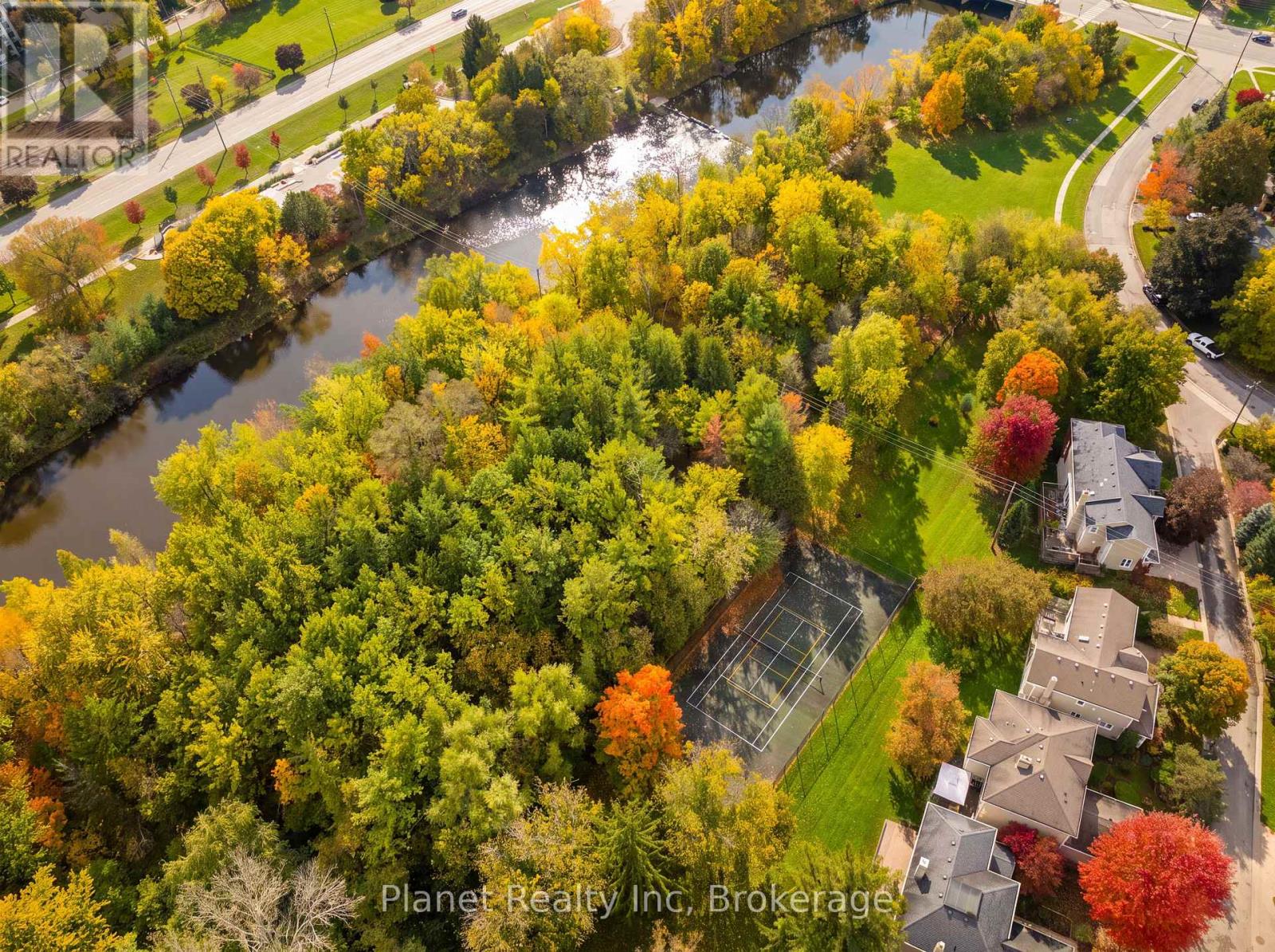 7 - 25 MANOR PARK CRESCENT, Guelph (Dovercliffe Park/Old University) — photo 2