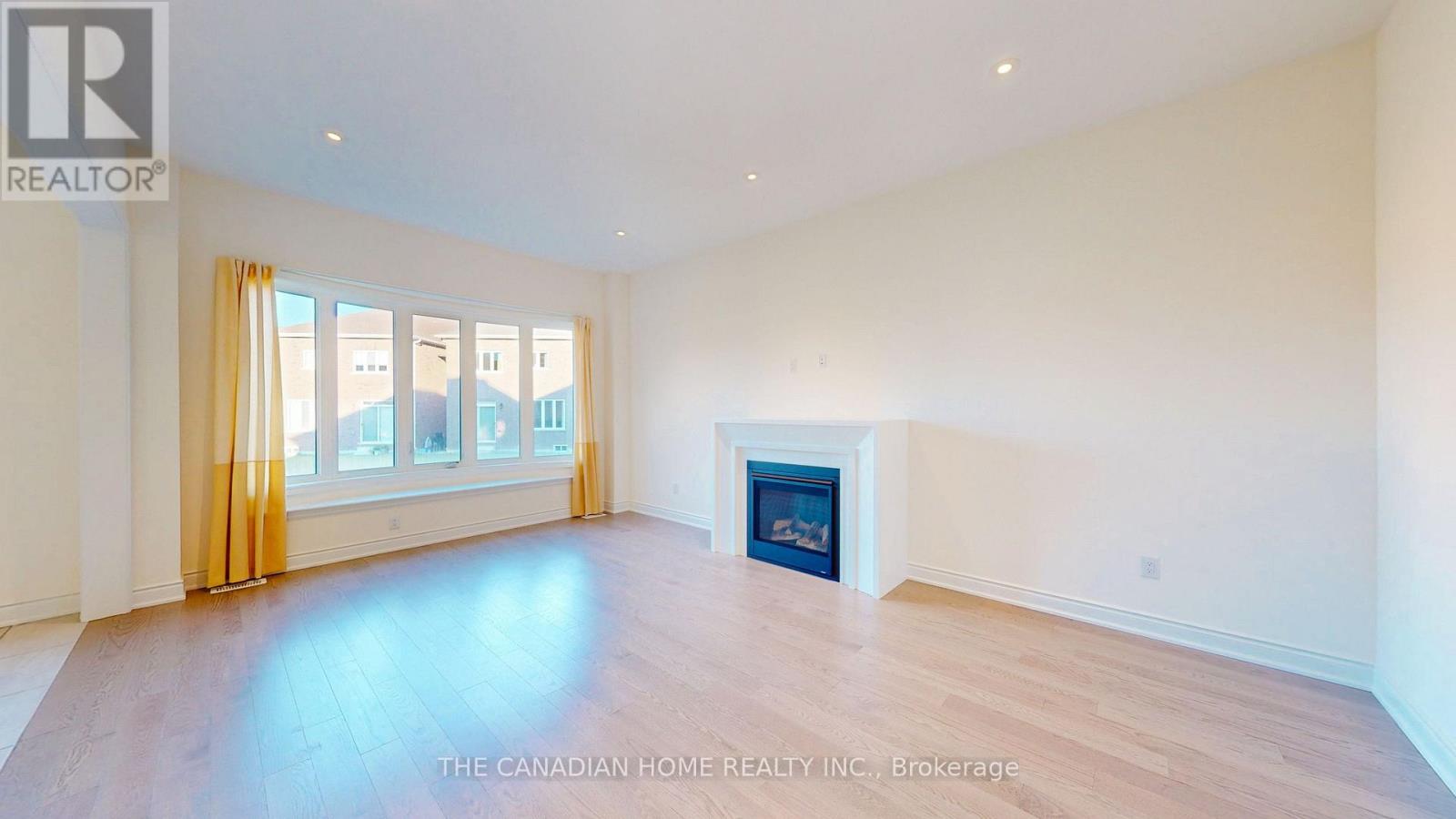 70 STRATFORD DRIVE - 20