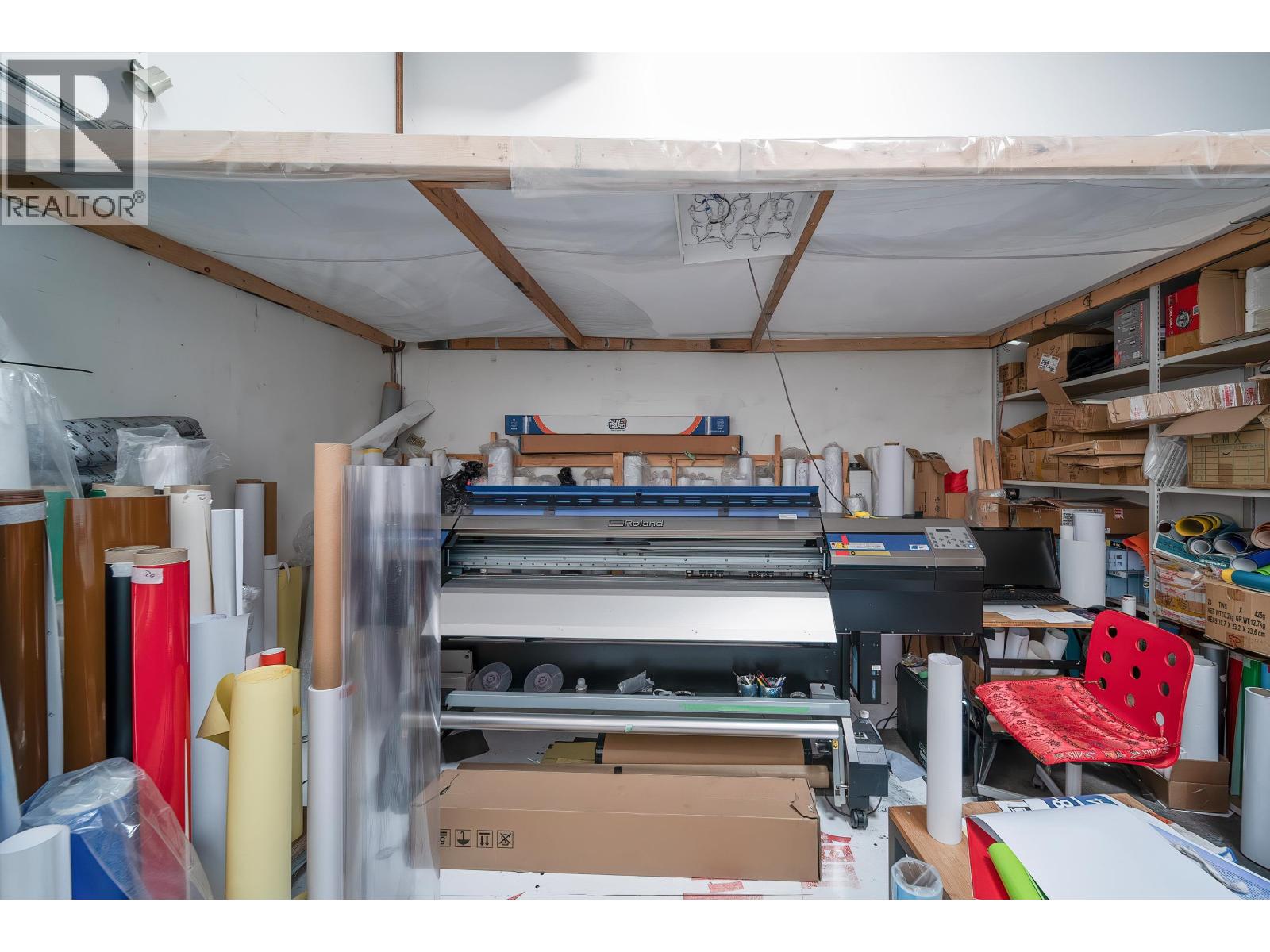 Listing photo 8