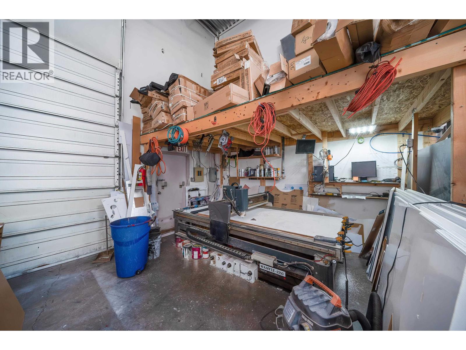 Listing photo 10