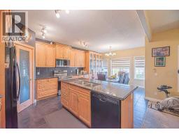 Bedroom - 393 Taralake Landing Ne, Calgary, AB T3J0A6 Photo 10