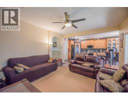 Kitchen - 393 Taralake Landing Ne, Calgary, AB T3J0A6 Photo 8