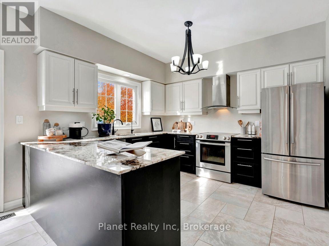 7 - 25 MANOR PARK CRESCENT, Guelph (Dovercliffe Park/Old University) — photo 7