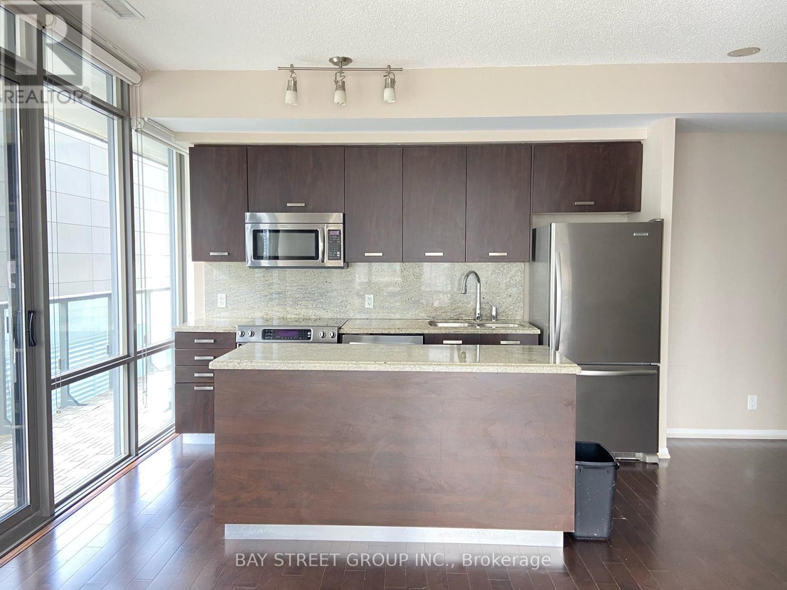 1410 - 832 BAY STREET, Toronto (Bay Street Corridor) — photo 3