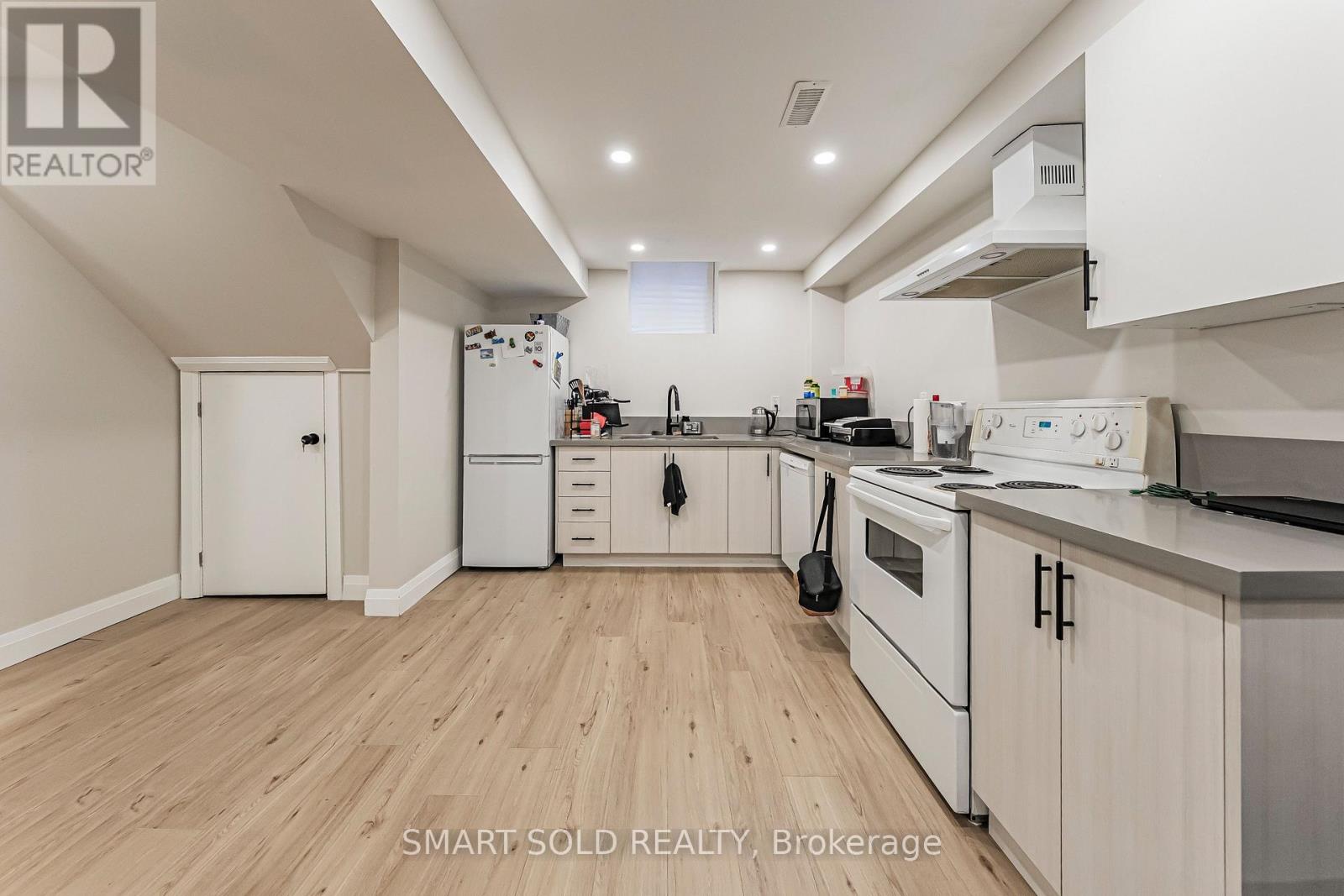 106 Bologna Road, Vaughan, ON photo 30