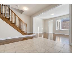 27 Applegate Drive, East Gwillimbury, ON L9N0R2 Photo 12