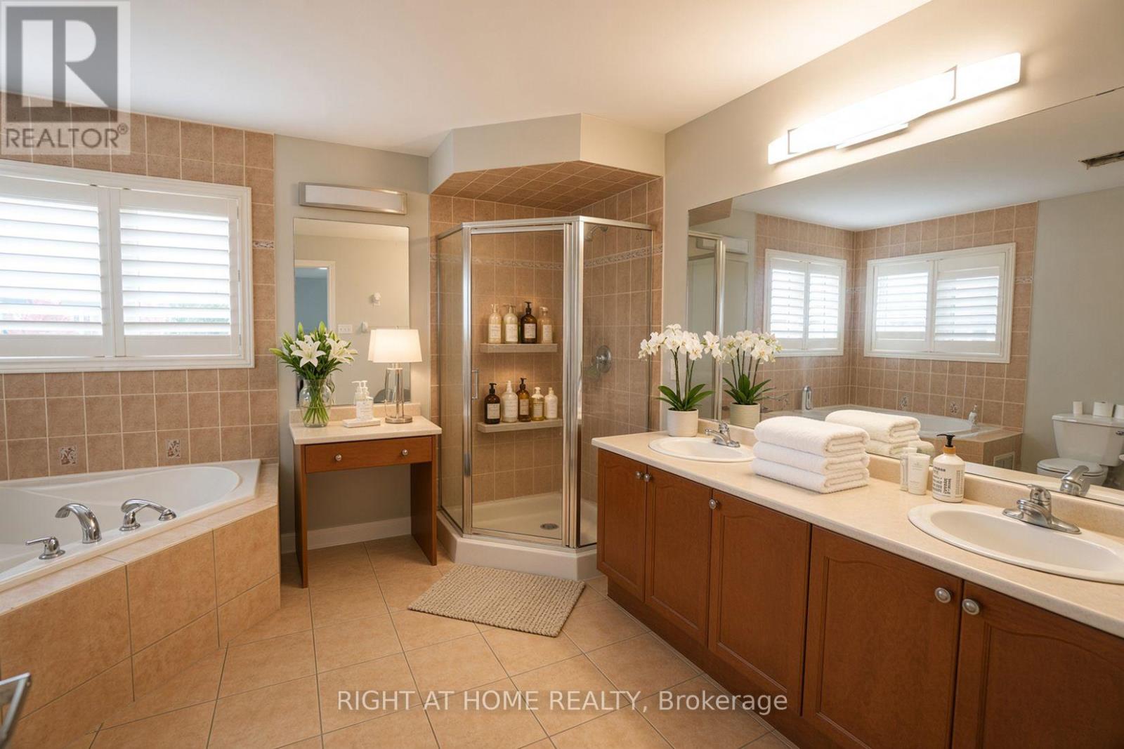 388 Vellore Park Avenue, Vaughan, ON photo 15