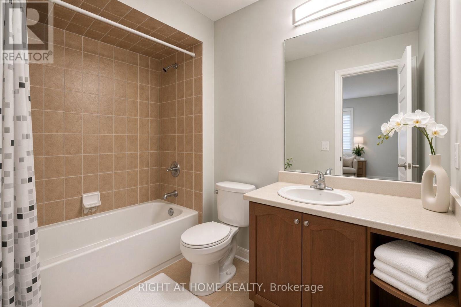 388 Vellore Park Avenue, Vaughan, ON photo 17