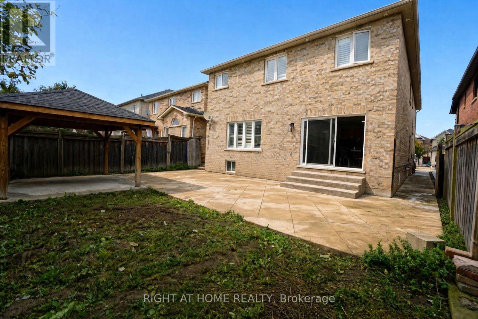 388 Vellore Park Avenue, Vaughan, ON photo 34