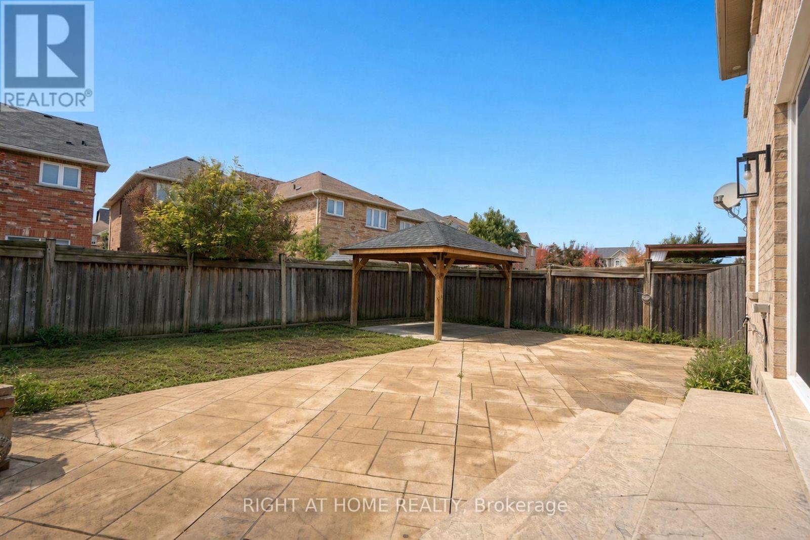 388 Vellore Park Avenue, Vaughan, ON photo 35