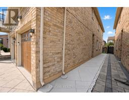 388 Vellore Park Avenue, Vaughan, ON L4H0E5 Photo 32