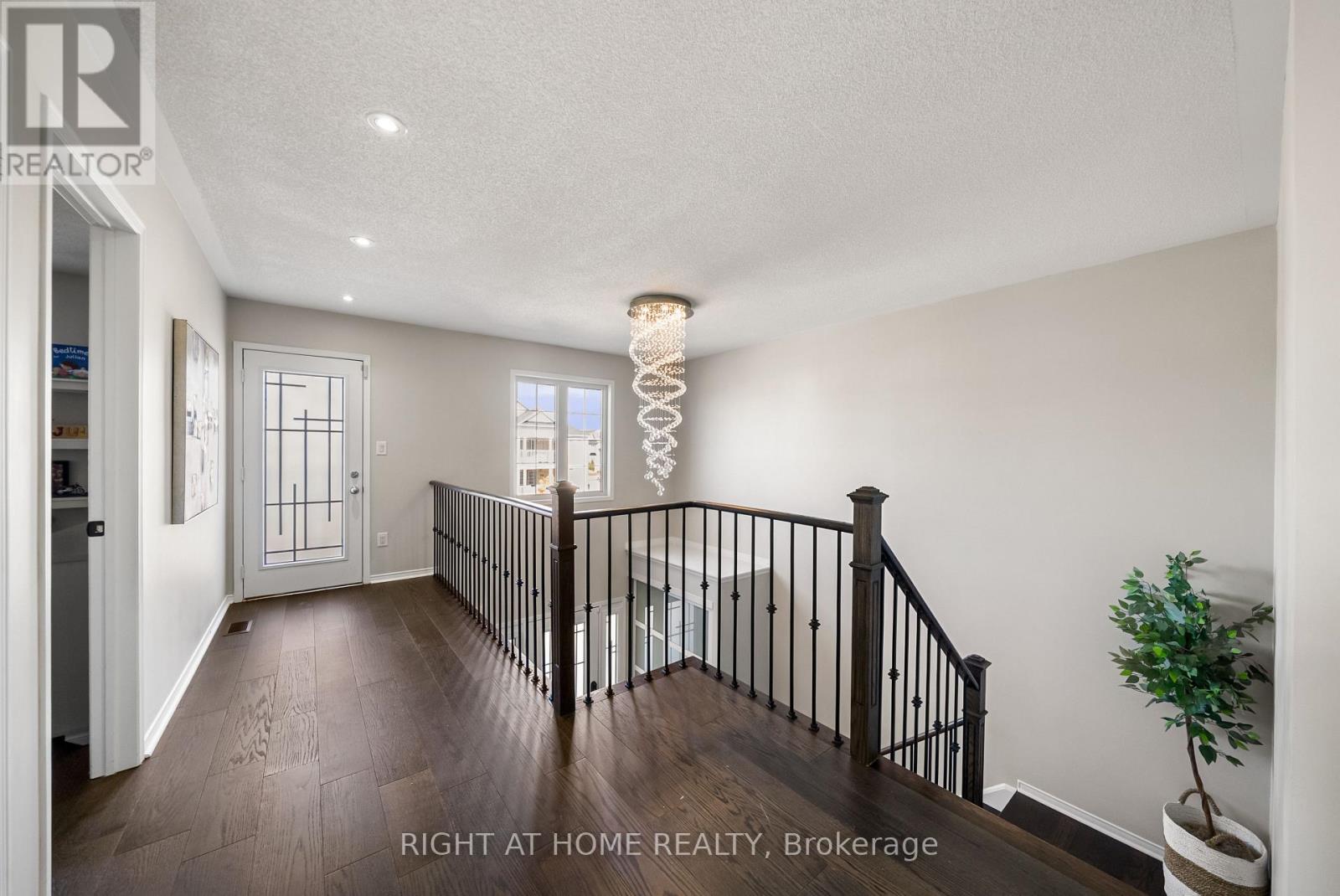 921 MILLER PARK AVENUE - 24