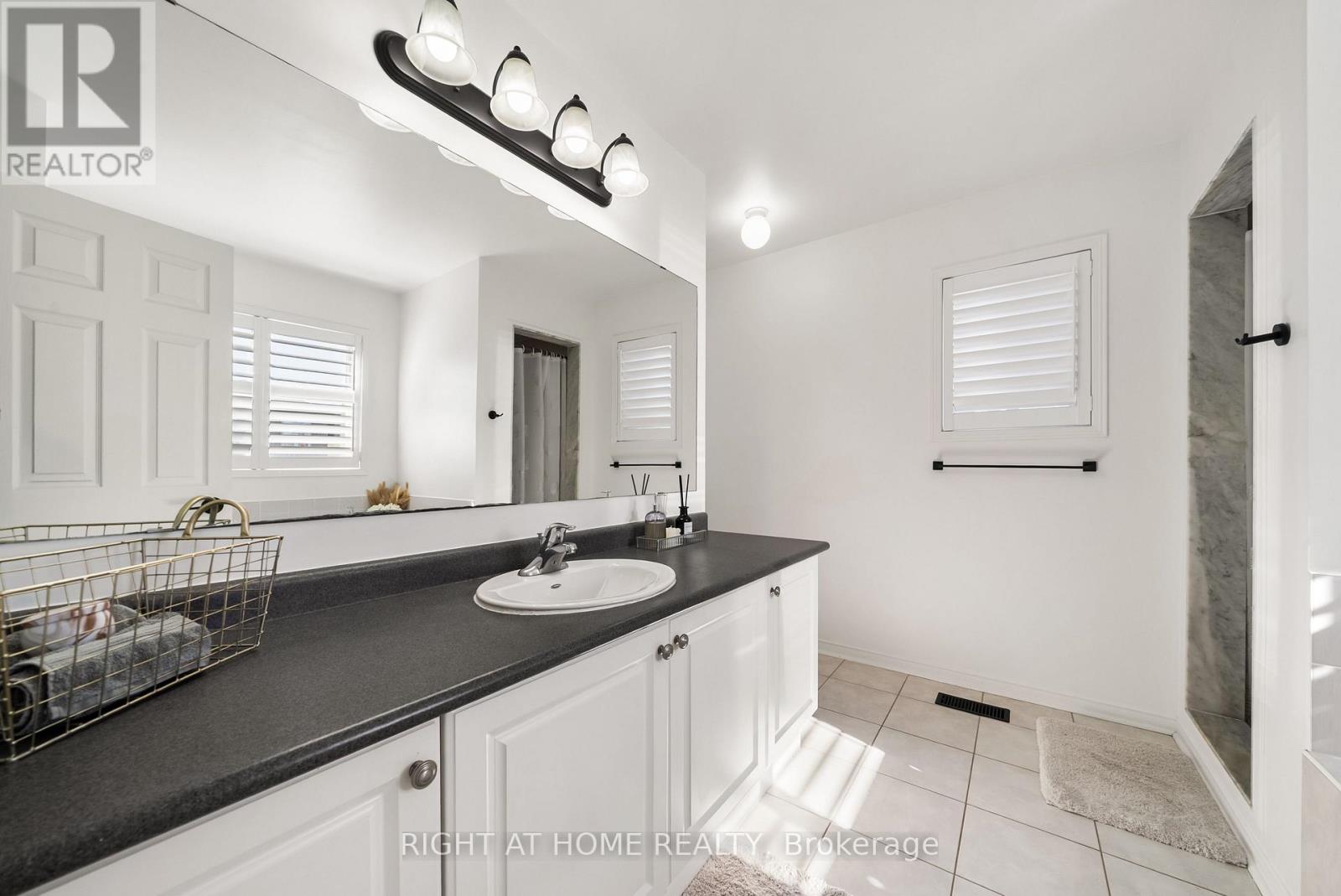 921 MILLER PARK AVENUE - 27
