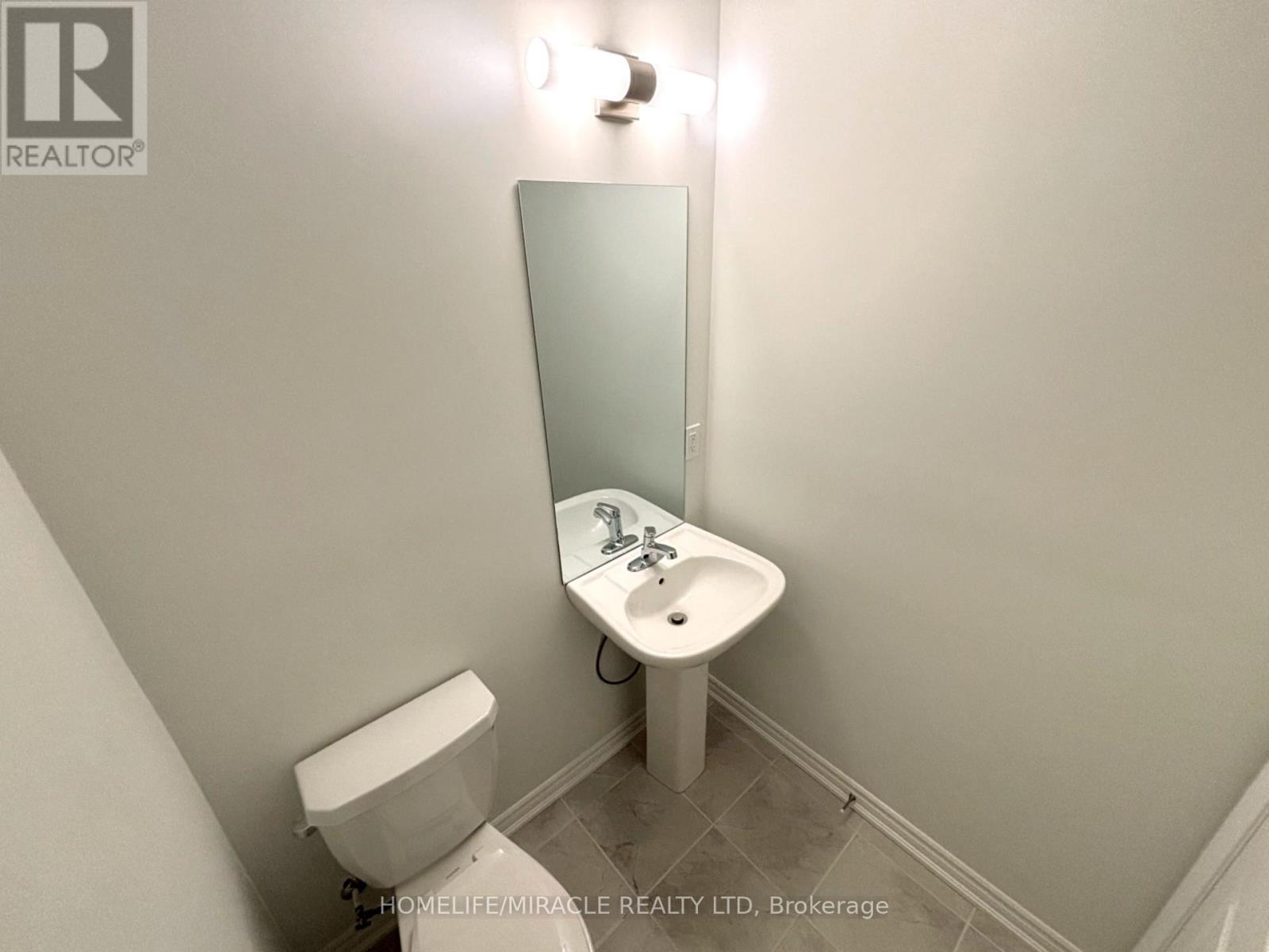 8 ELITE CRESCENT, Haldimand — photo 5
