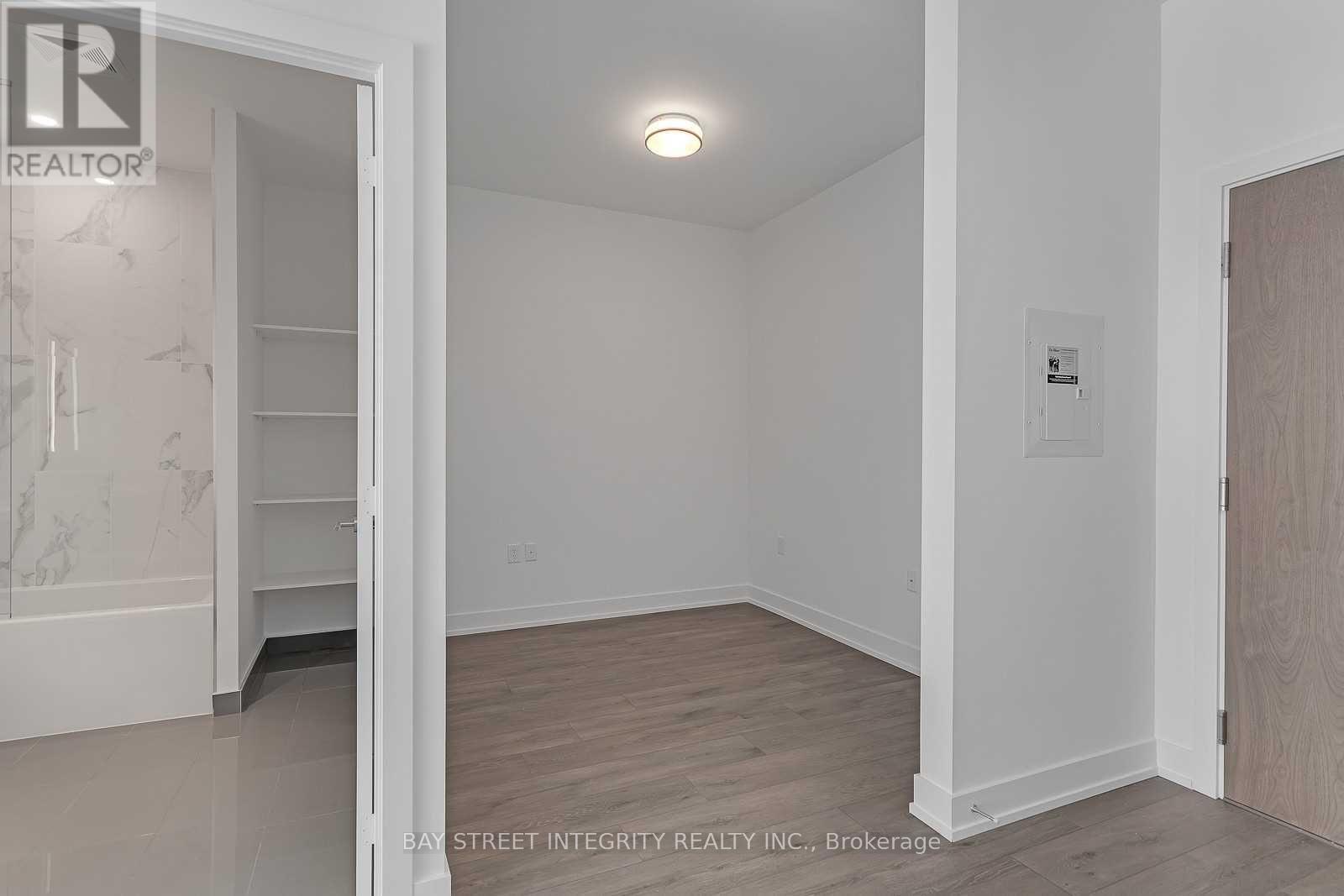 309 - 575 BLOOR STREET E, Toronto (North St. James Town) — photo 9
