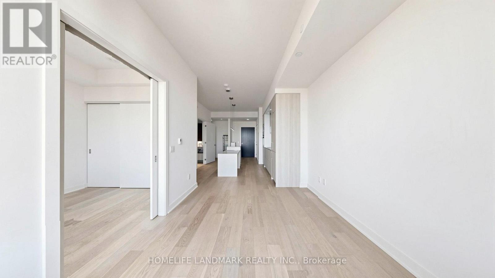 4803- 11 Yorkville Avenue, Toronto, ON photo 13
