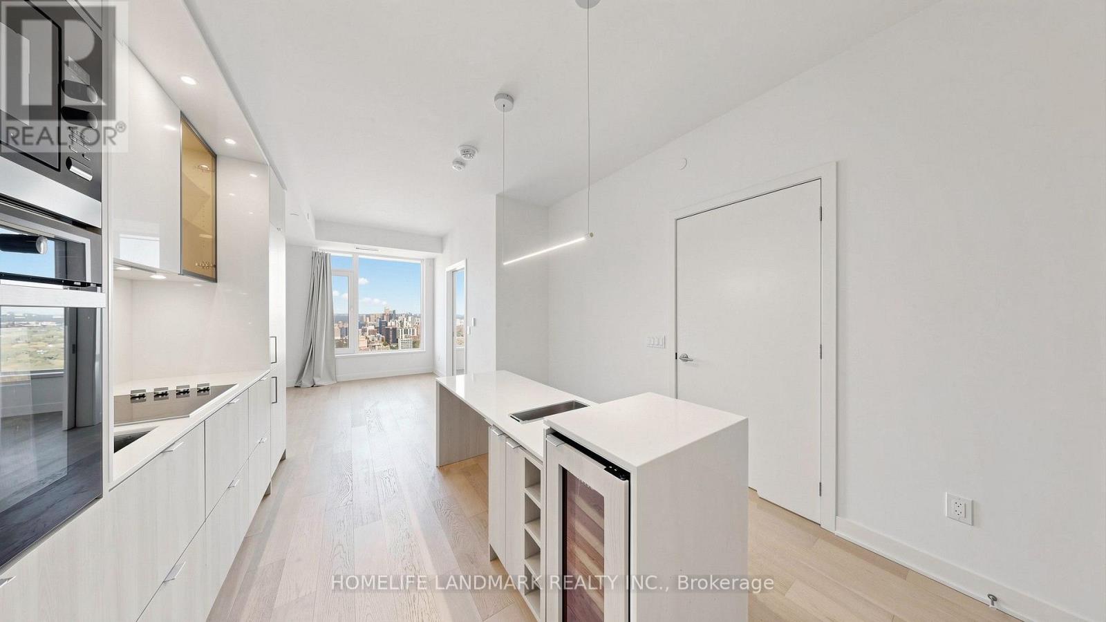 4803- 11 Yorkville Avenue, Toronto, ON photo 14