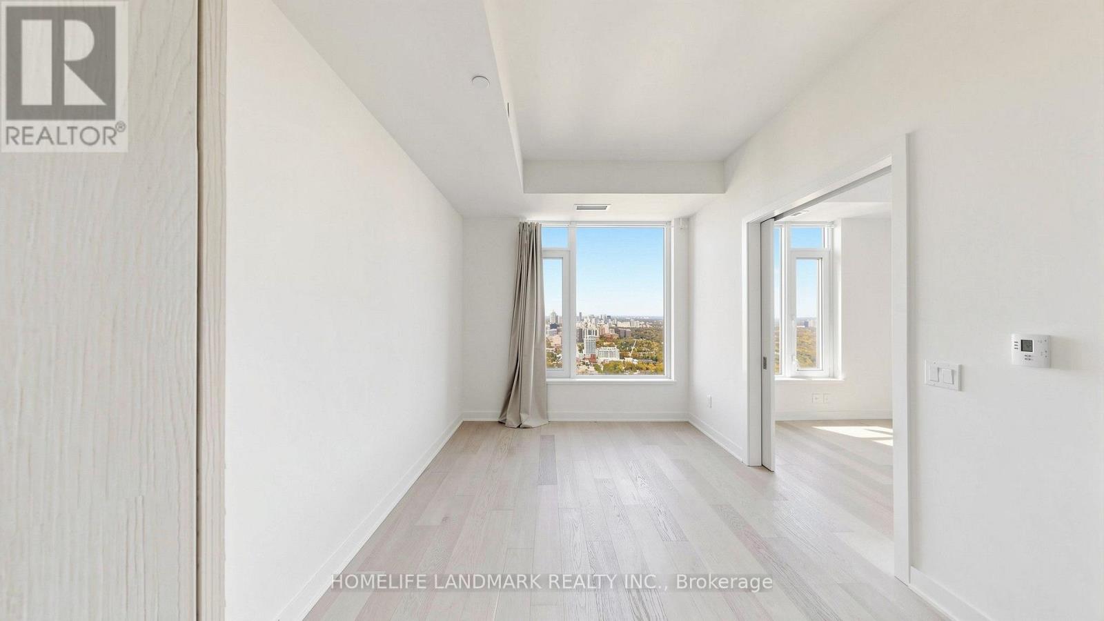 4803- 11 Yorkville Avenue, Toronto, ON photo 15