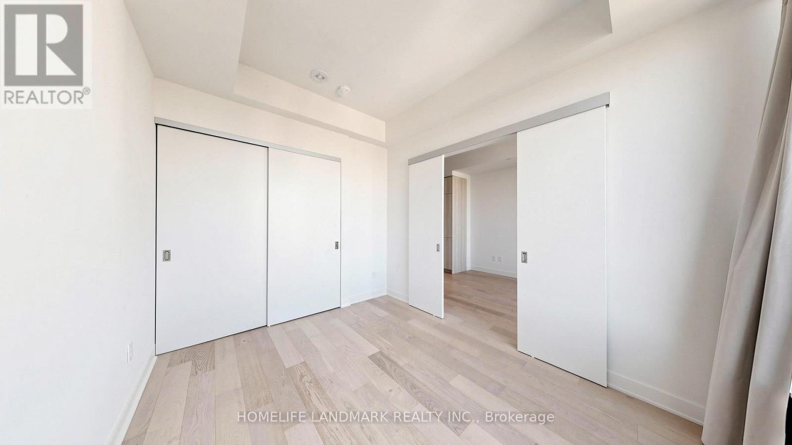 4803- 11 Yorkville Avenue, Toronto, ON photo 22