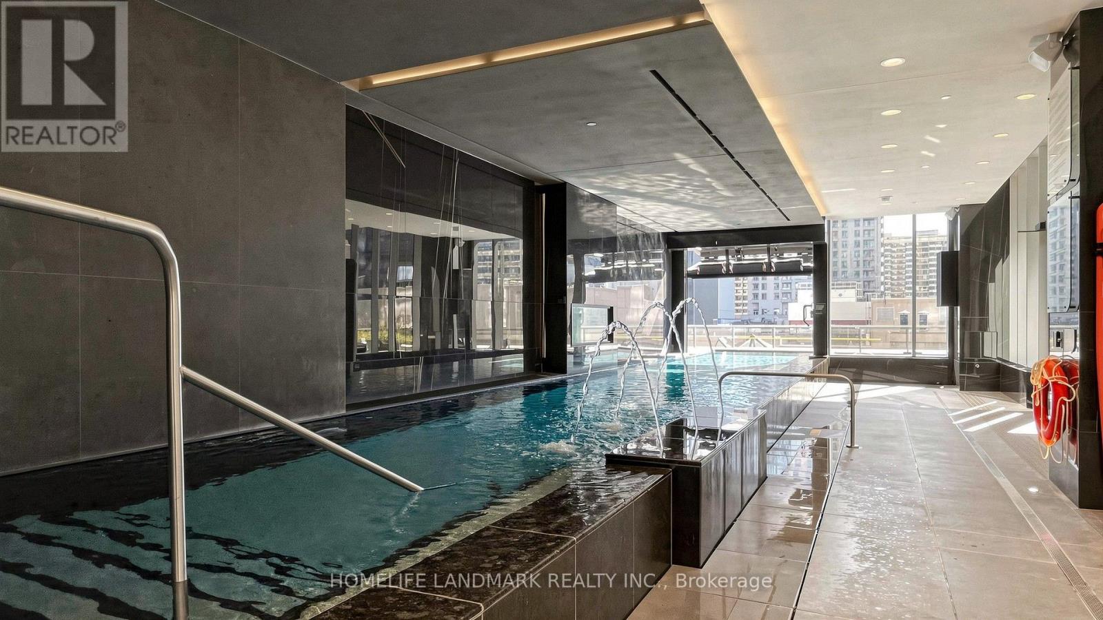 4803- 11 Yorkville Avenue, Toronto, ON photo 36