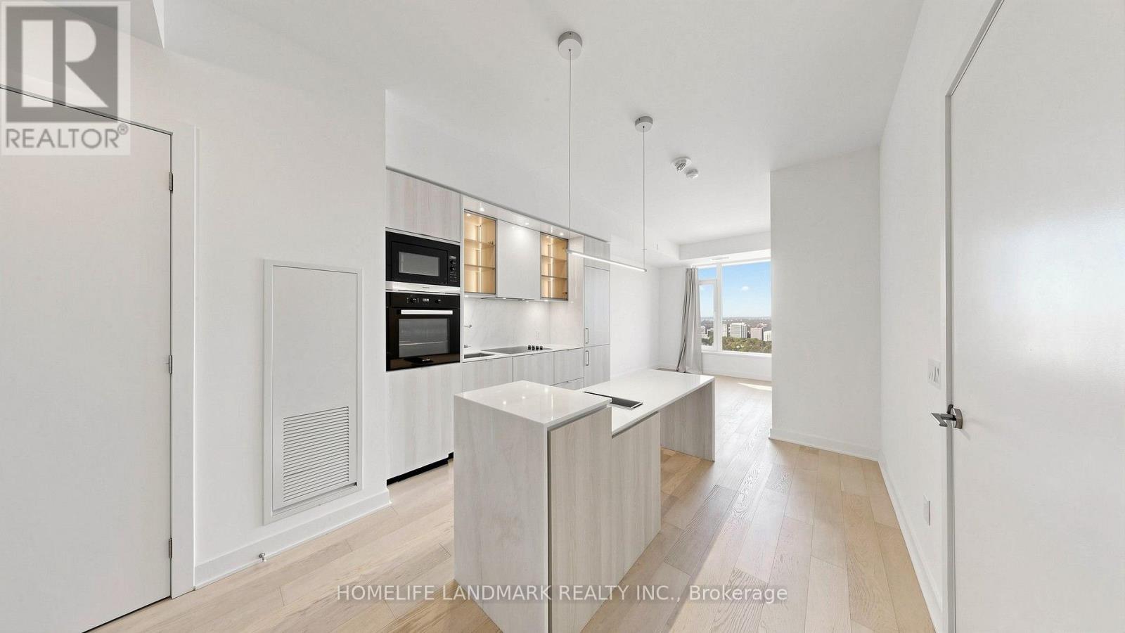 4803- 11 Yorkville Avenue, Toronto, ON photo 5