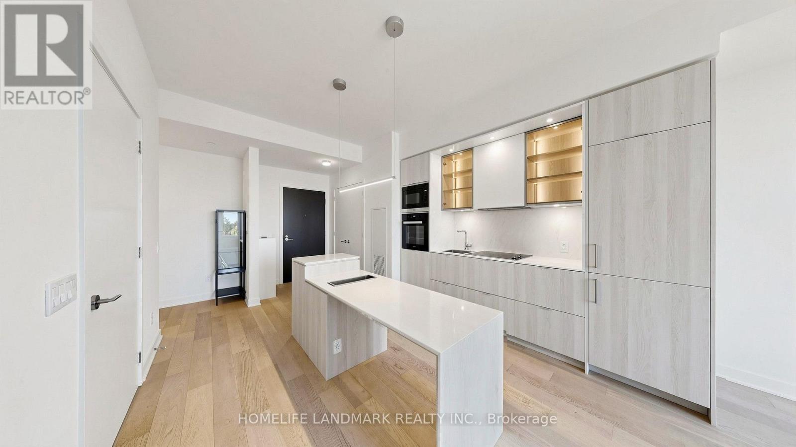 4803- 11 Yorkville Avenue, Toronto, ON photo 6