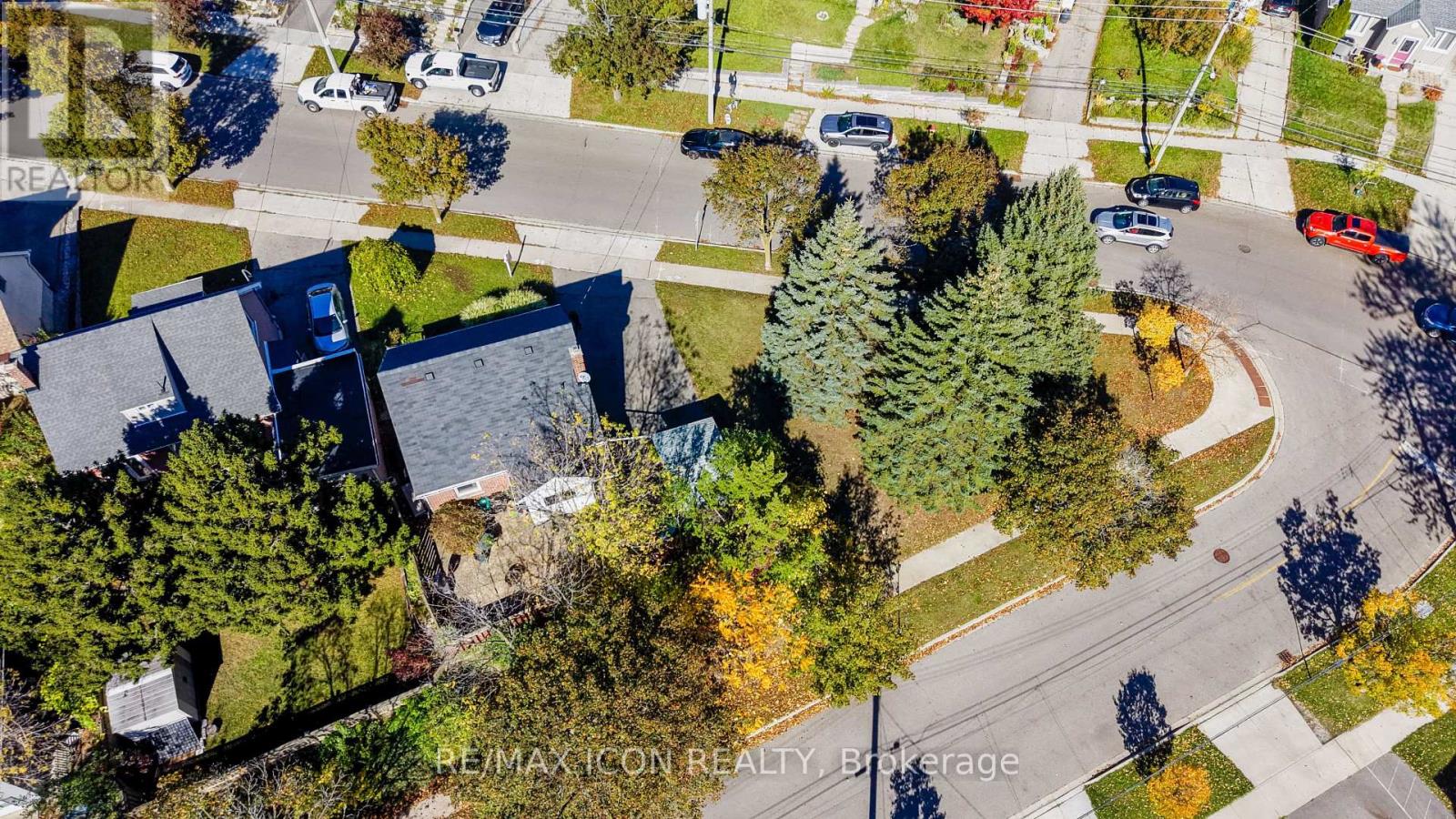 35 Pleasant Avenue, Waterloo, ON photo 42