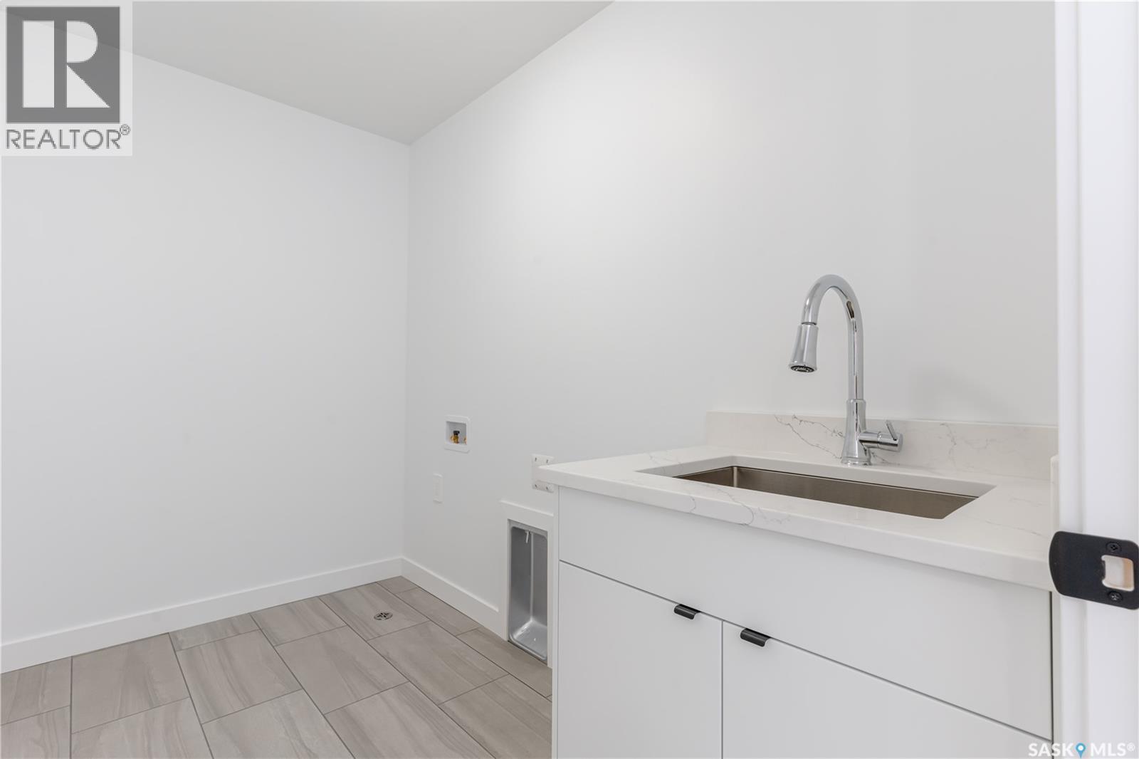 447 Asokan RISE, Saskatoon — photo 11