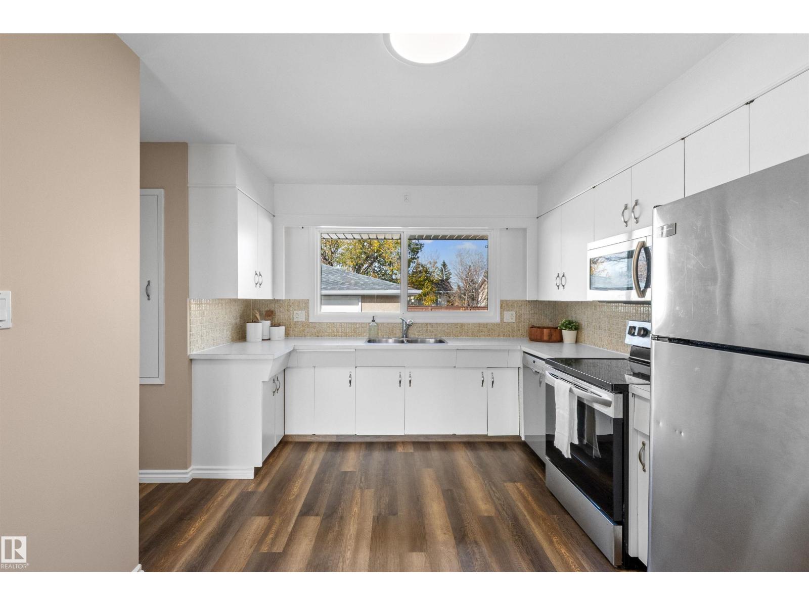10420 36A AV NW, Edmonton — photo 15
