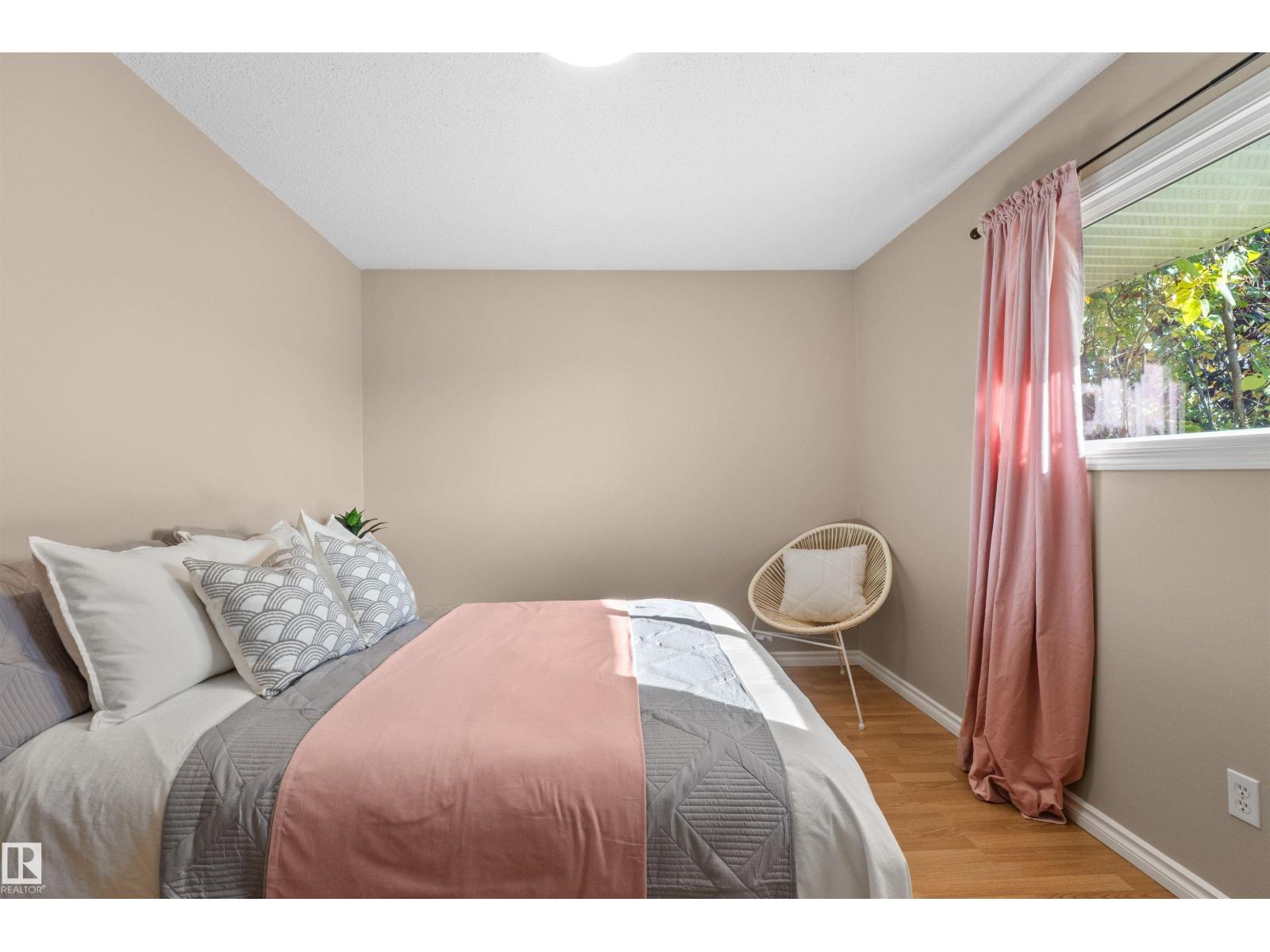 10420 36A AV NW, Edmonton — photo 35