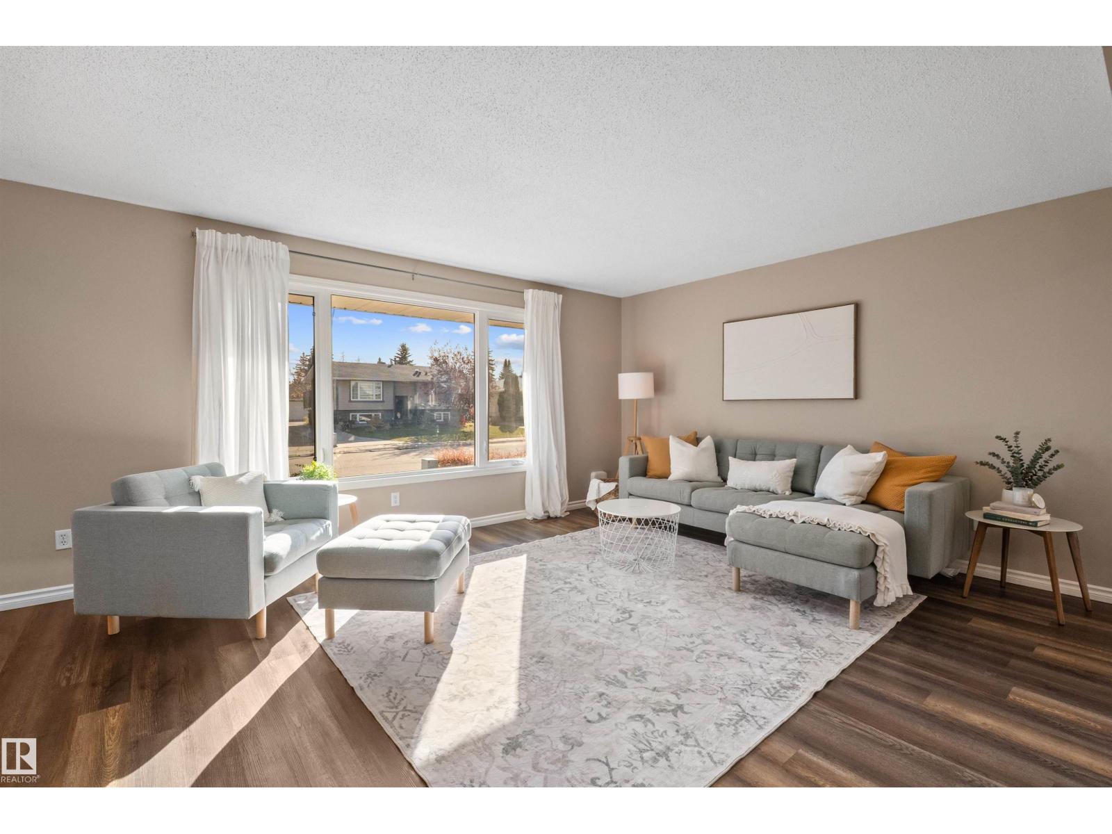 10420 36A AV NW, Edmonton — photo 8