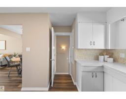 10420 36a Av Nw, Edmonton, AB T6J2H6 Photo 19