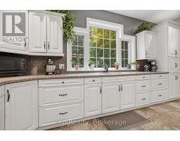42123 Amberley Road, Morris Turnberry, ON N0G1G0 Photo 18
