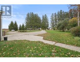 Den - 42123 Amberley Road, Morris Turnberry, ON N0G1G0 Photo 9