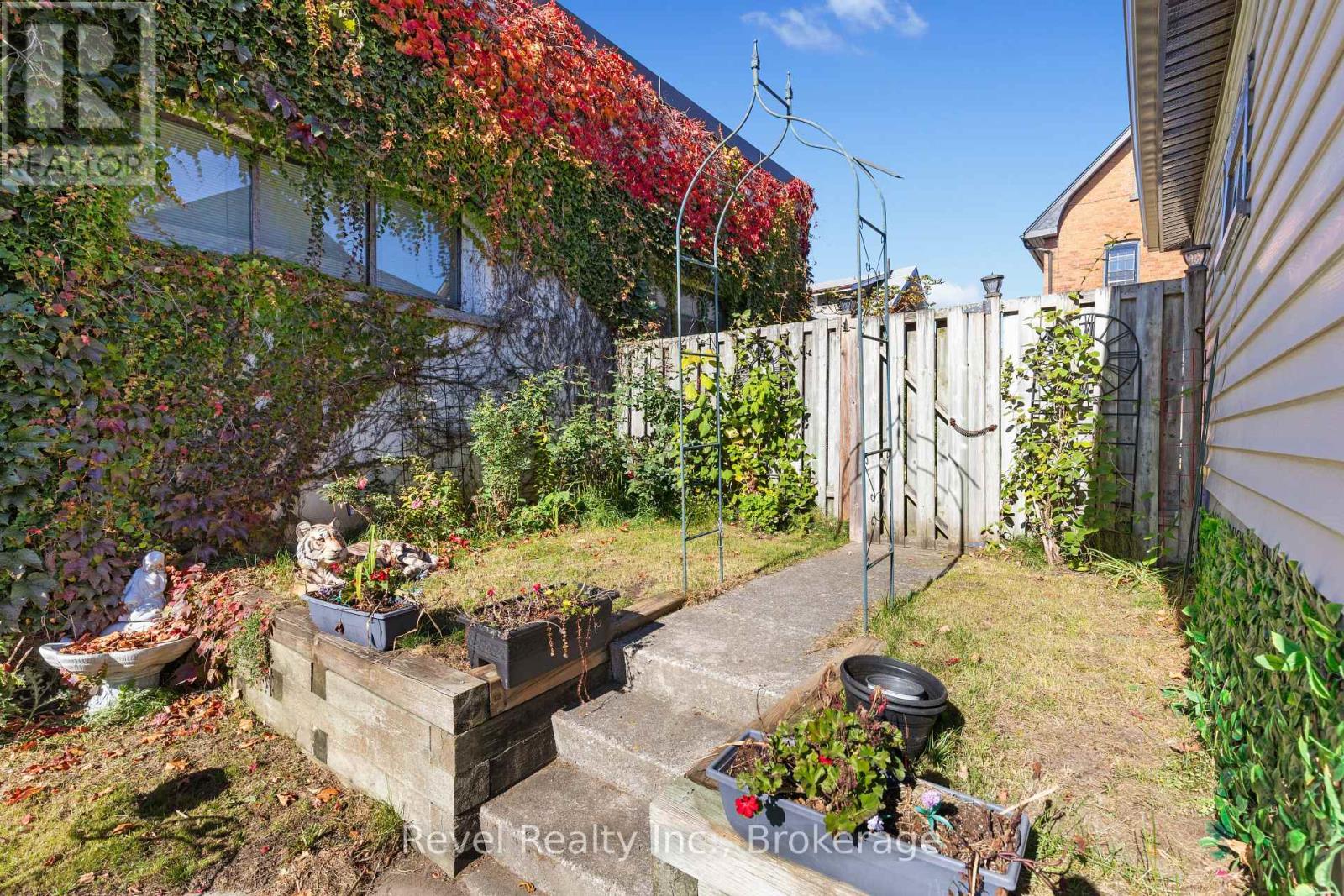27 Francis Street, Kawartha Lakes, ON photo 41