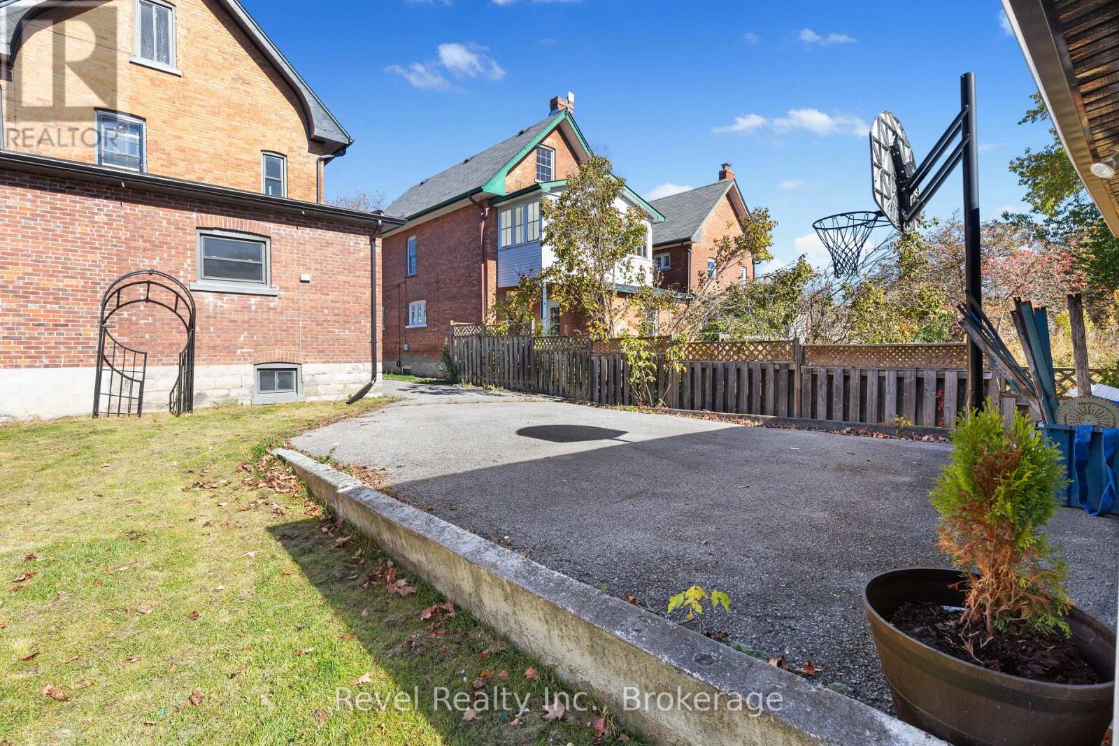 27 Francis Street, Kawartha Lakes, ON photo 44