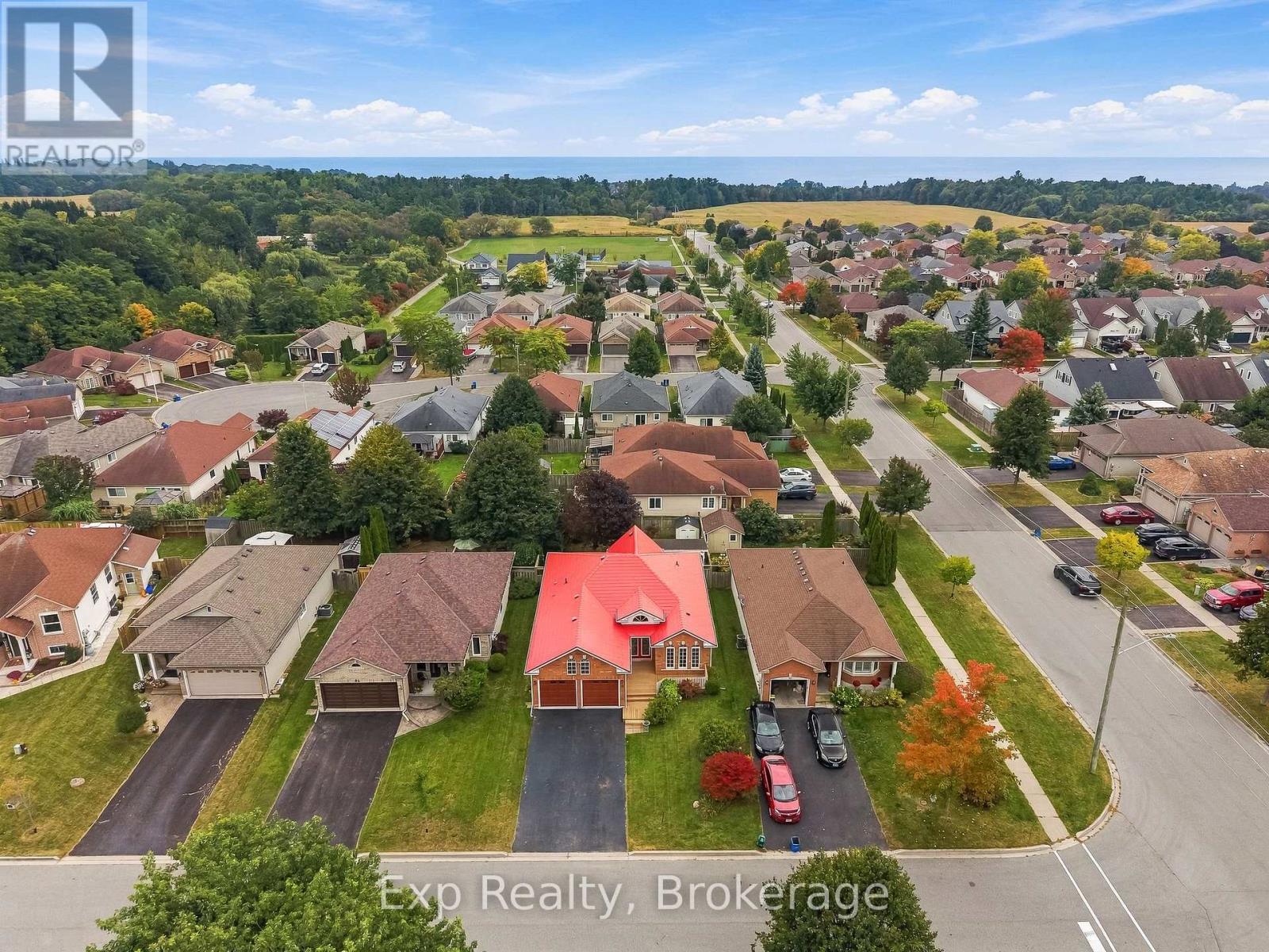 58 Baxter Place, Port Hope, ON photo 2