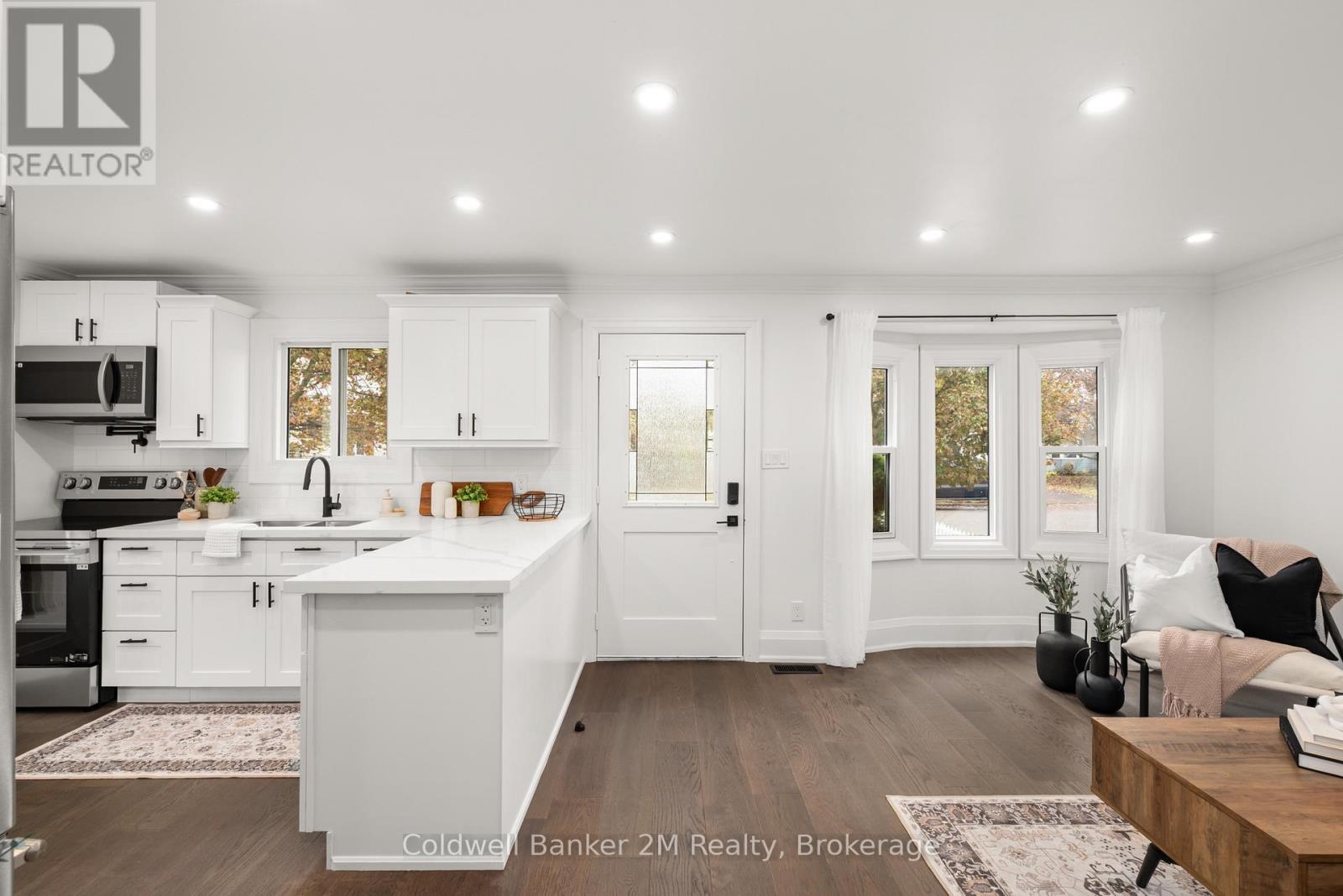 831 Milford Drive, Peterborough, ON photo 6