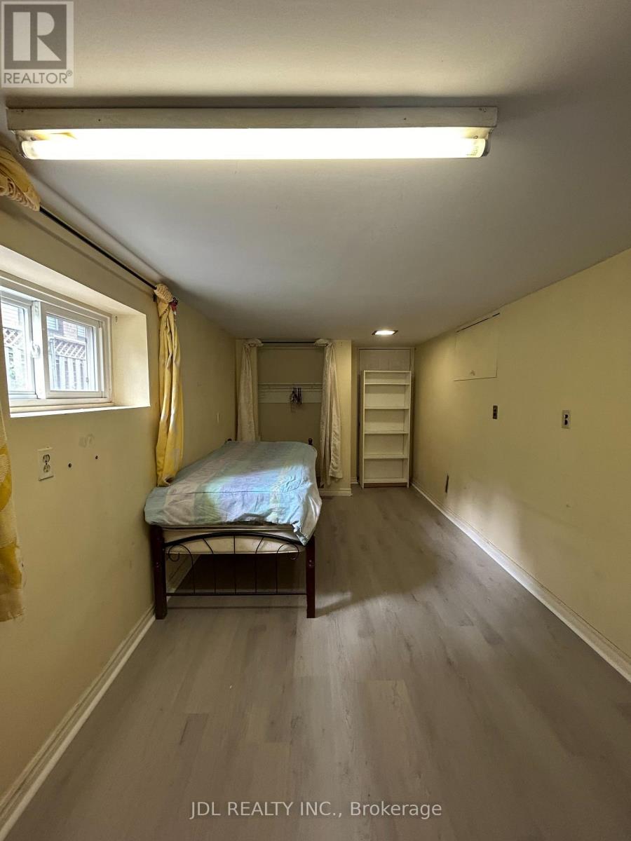186 Wilfred Ave Unit Renovated Bedroom A bsmt photo 2